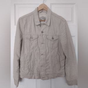 Men's Levi's tan denim jacket